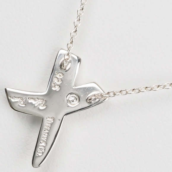 TIFFANY & CO. Kiss Necklace - Picture 4 of 8